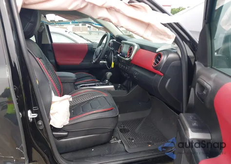 2022 Toyota Tacoma Sr5 V6 z USA, uszkodzony, nr VIN 3TYCZ5AN3NT093860